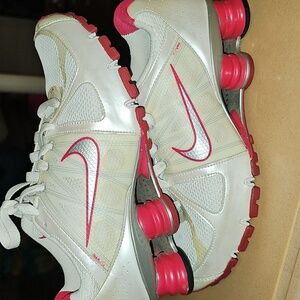 Women's Nike Shox Agent